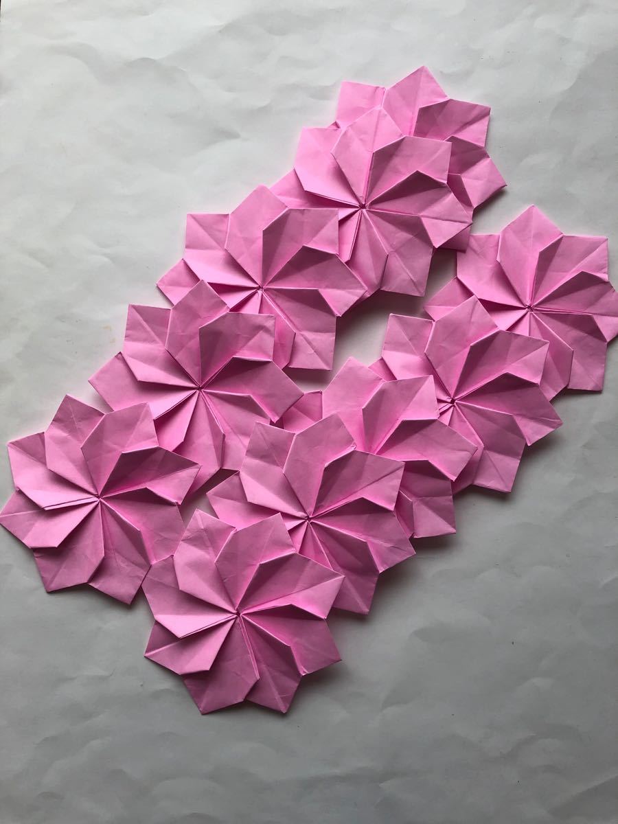 ハンドメイド 折り紙　花　ピンク　20枚　 壁面飾り 幼稚園　施設