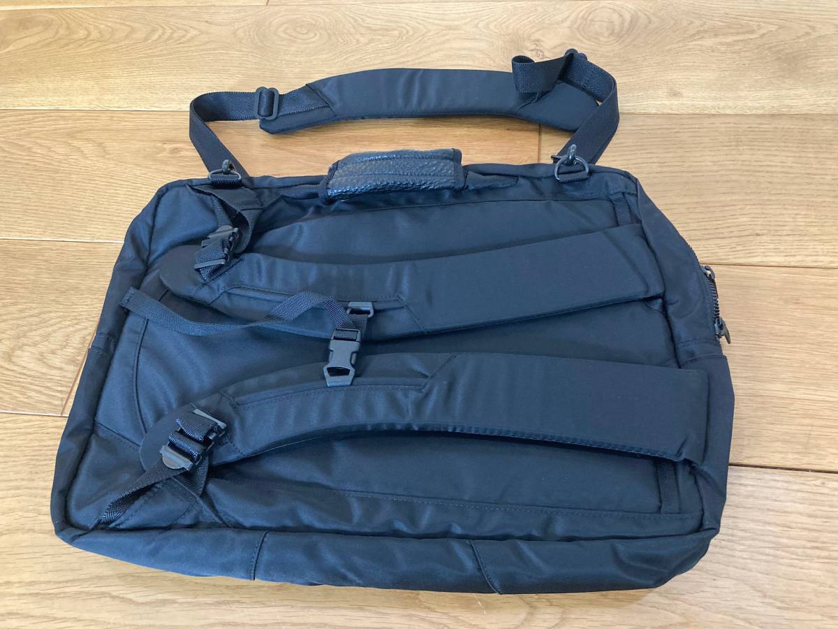 1回使用のみ美品 LIMONTA NYLON 3WAY BAG ノースフェイス 1回使用のみ美品 LIMONTA NYLON 3WAY BAG ノースフェイス