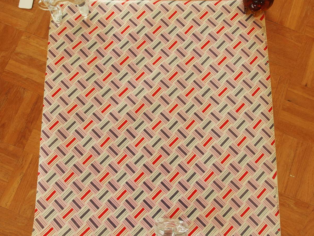 スイス製 ヴィンテージ＆レトロ ワックスペーパー,包装紙 (薄いピンクに薄いグレーの模様) _50cm×50cm(数量1) ,50cm単位で延長可能