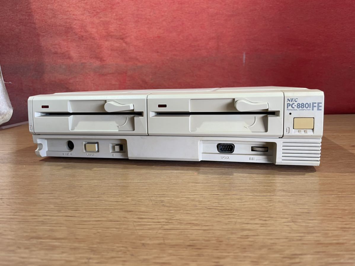 ① NEC PC-8801 FE / レトロパソコン ジャンク品_画像1