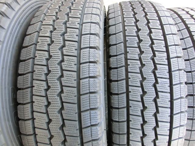 2020年製 ★ 205/75R16 113/111L ★ 6本セット!! ★ DUMLOP ★ WINTER MAXX LT03M 良品スタッドレス　約11㎜　キャンター・ダイナ・エルフ_画像2