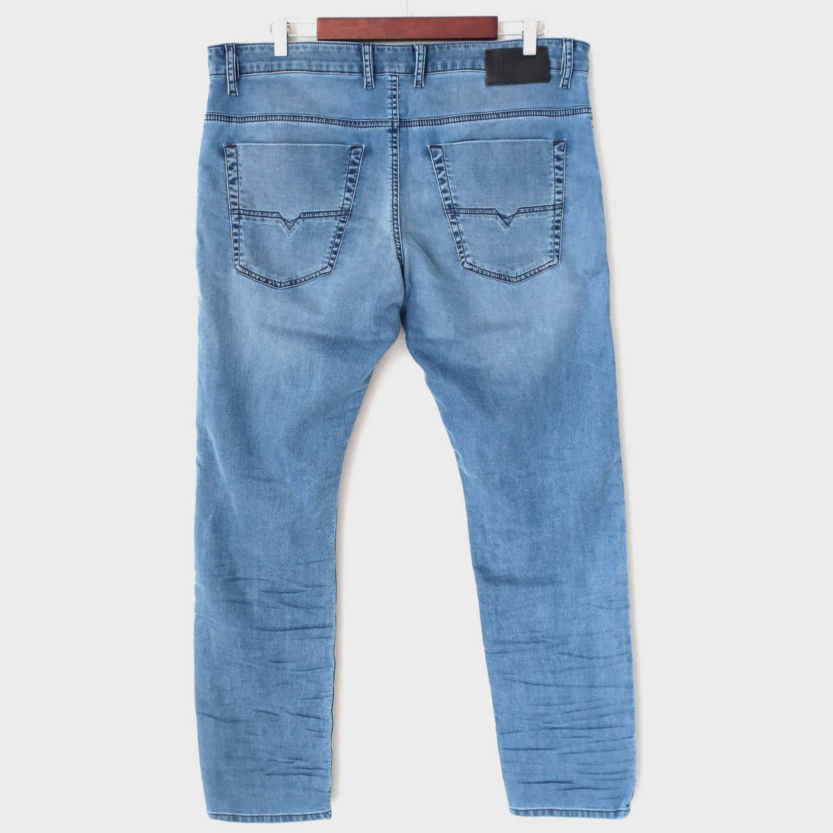 新品タグ付き ディーゼル DIESEL ジョグジーンズ KROOLEY-X-NE 超