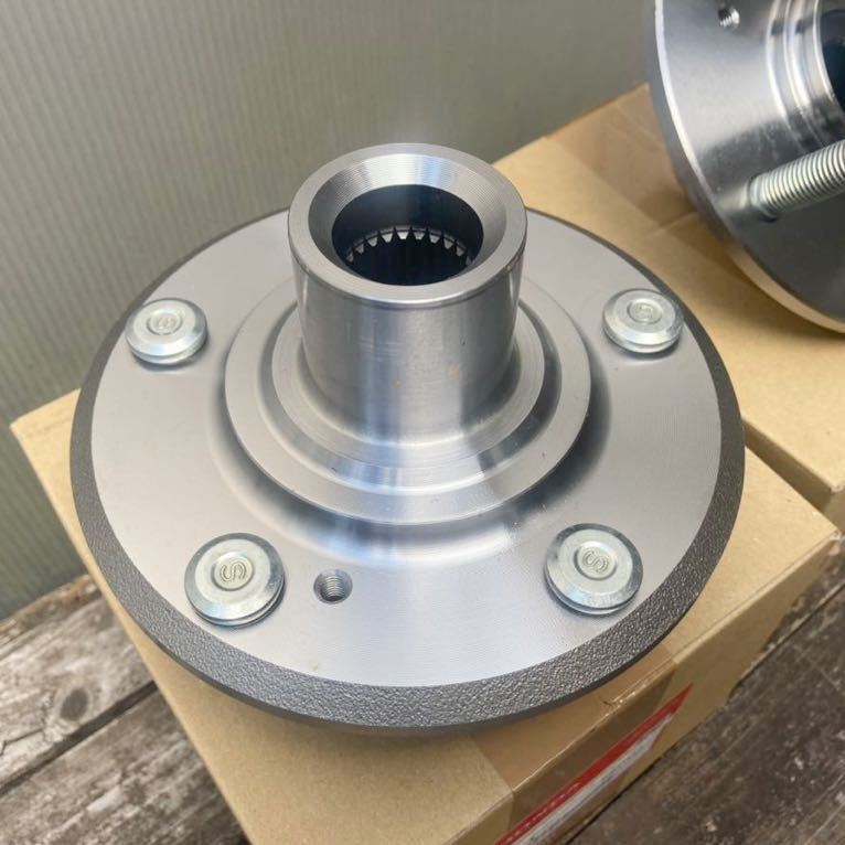  genuine article! appraisal *! trust. Honda genuine products! new goods unused! Civic EK9 type R 5 hole front hub assy left right set jdm usdm Mugen US bearing 