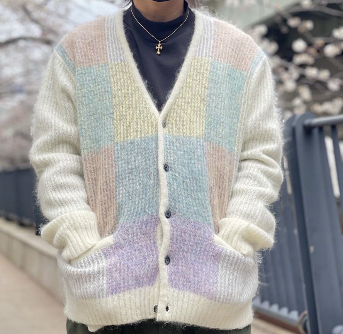 販売サイト supreme Brushed Grid Cardigan WHITE Lサイズ