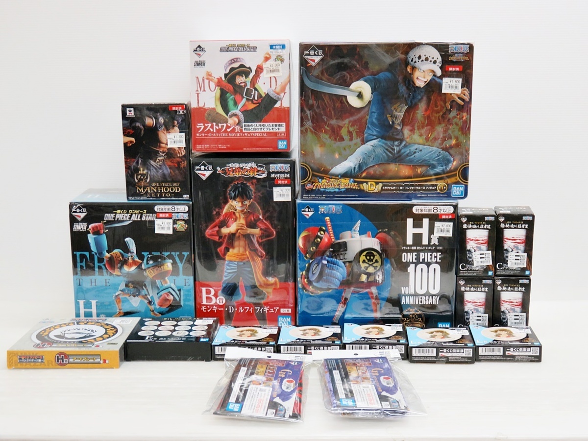 ブラック系最初の ワンピース One Piece まとめ売り コミック アニメ おもちゃ ホビー グッズブラック系 15 910 Thepegeek Com