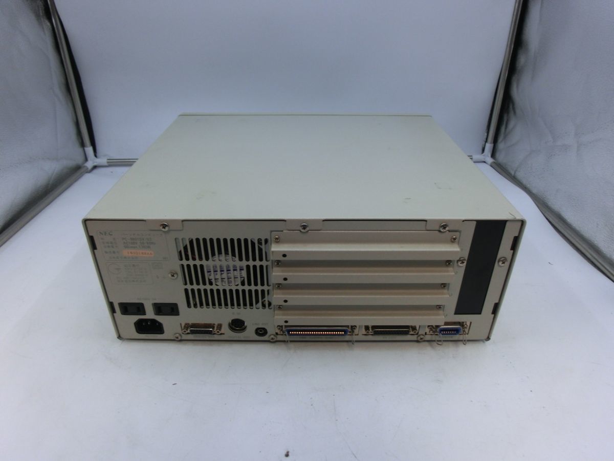 T【せ-63】【140サイズ】NEC PC98M-186 PC-9801DX/U2 HDD無/※動作未確認ジャンク扱い、傷汚れ有_画像2
