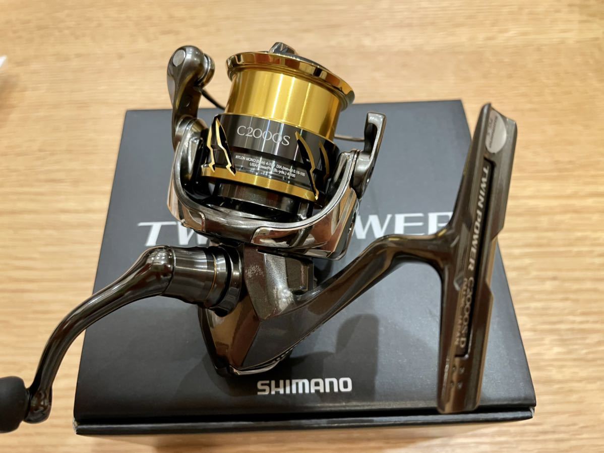 シマノ ツインパワー C2000S SHIMANO TWIN POWER 1回のみ使用 未使用に