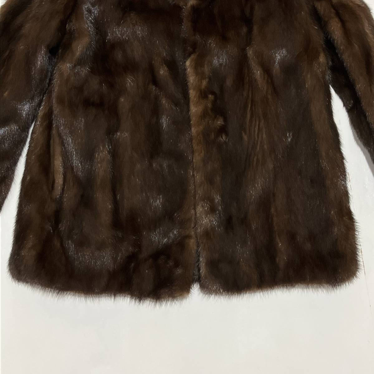 【ミンク】リアルファー 本毛皮 ハーフ コート ジャケット 襟付き ダークブラウン こげ茶色 MINK FUR