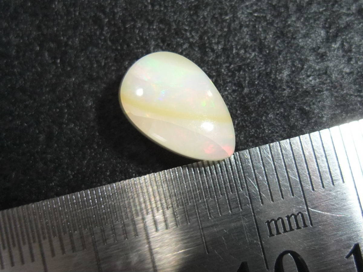 オパールopal大きめカボッションルース!綺麗な訳ありキズ系未使用B品　2.4ct!☆　2　パワーストーンその他色々まとめて大量同梱可能!_画像4