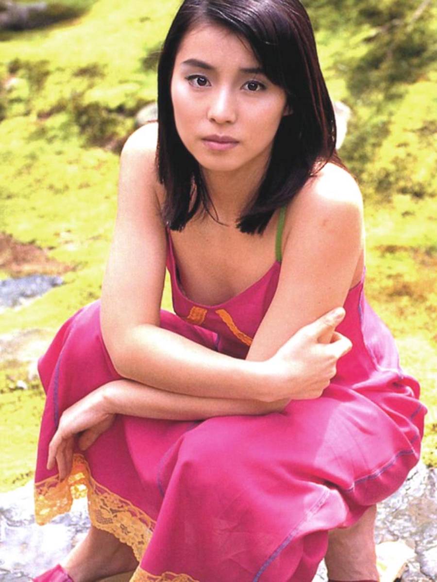 Yahoo!オークション - 石田ゆり子 L判写真60枚セット まとめ売り Yahoo!オークション - 石田ゆり子 L判写真60枚セット まとめ売り