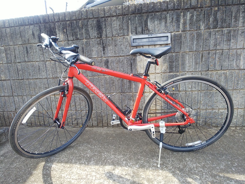 ヤフオク! - ☆自転車 TREK 7.3FX クロスバイク 車体赤色 2...