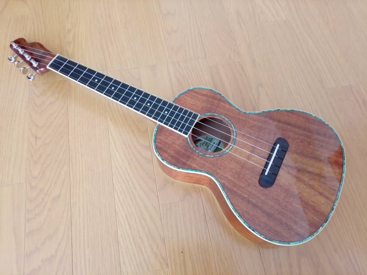美品】Fender フェンダー Nohea ノヘア Koa テナーウクレレ 生産完了