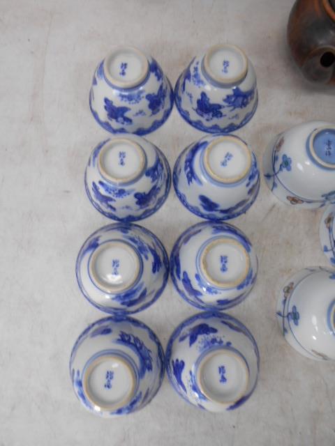 大雅堂2168 煎茶道具 鍋島焼茶碗(8客)重山造茶碗(5客)銅製急須と木製