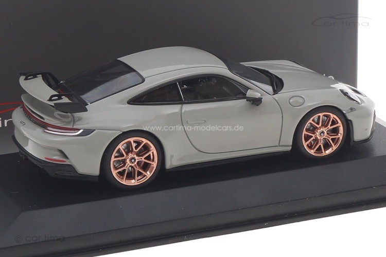 33台限定 ミニチャンプス 1/43 ポルシェ 911 (992) GT3 クレヨン Minichamps 1:43 Porsche 911 (992) GT3 Kreide/Rad Cuprum CAC04322006の画像2