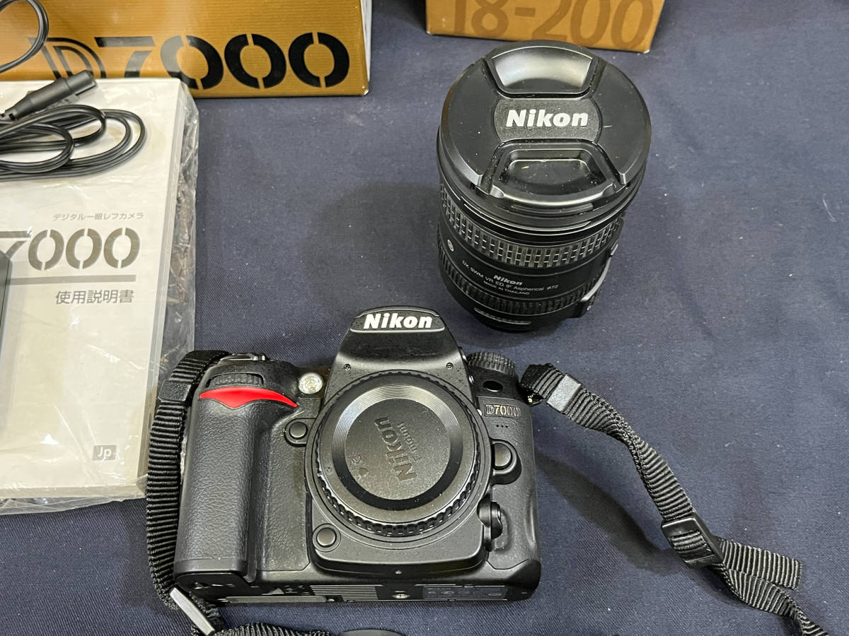 NIKON ニコン D7000 ボディ レンズ AF-S DX NIKKOR 18-200ｍｍ f/3.5