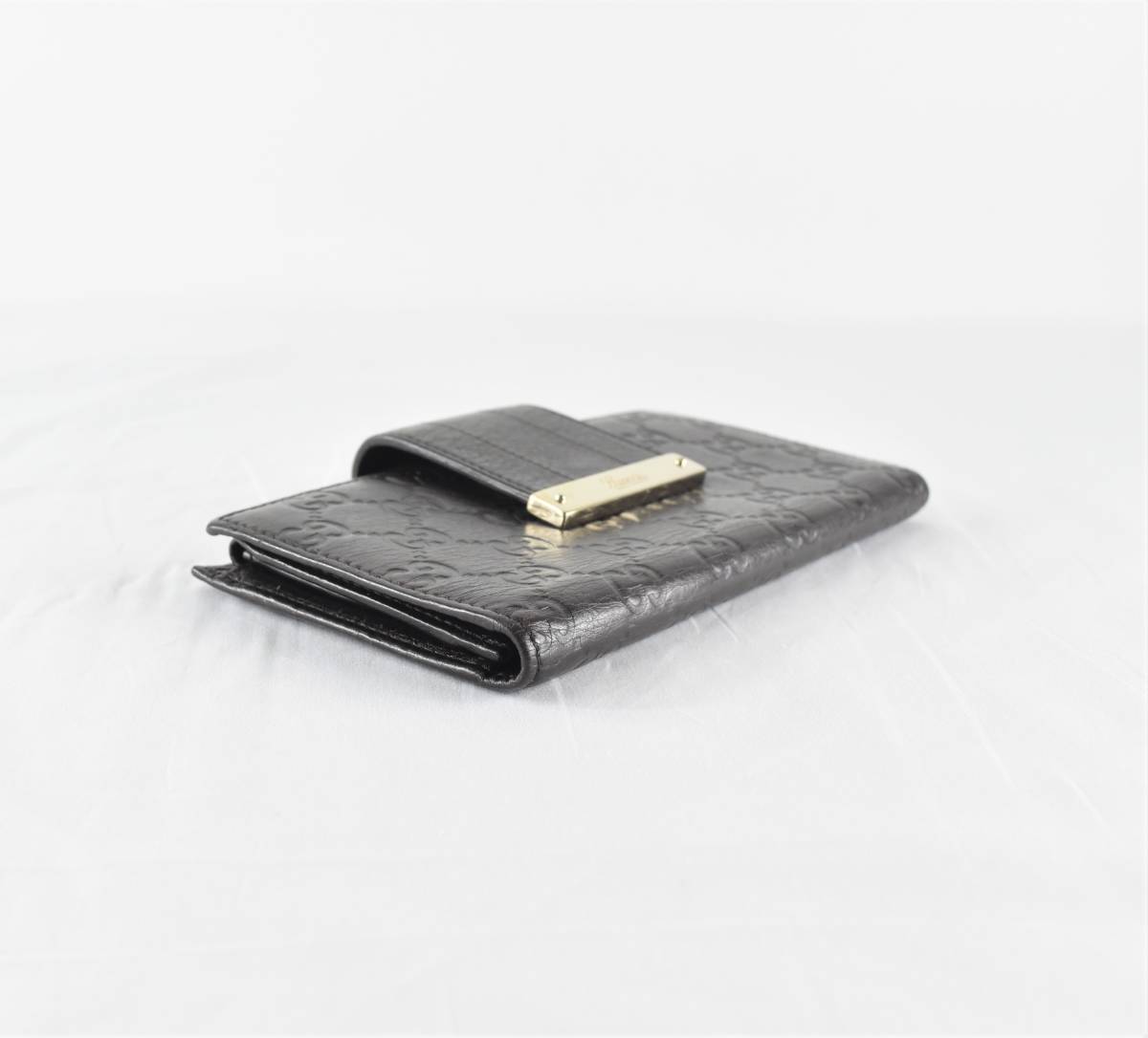 GUCCI グッチ グッチシマ シングルフラップ 二つ折り長財布 (U03179)_画像3