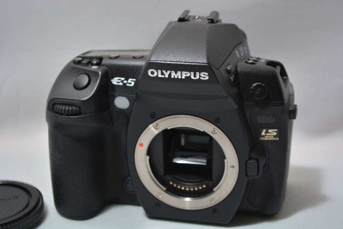 8953★ほぼ新品★OLYMPUS デジタル一眼レフカメラ E-5 ボディ_画像1