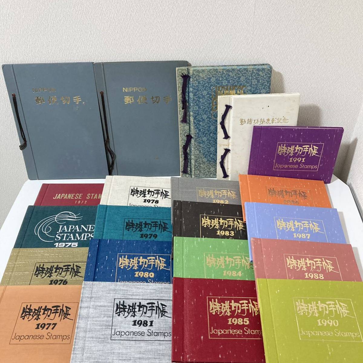 切手未使用 特殊切手帳(1971年〜1972年、1975年〜1988年、 切手未使用 特殊切手帳(1971年〜1972年、1975年〜1988年、