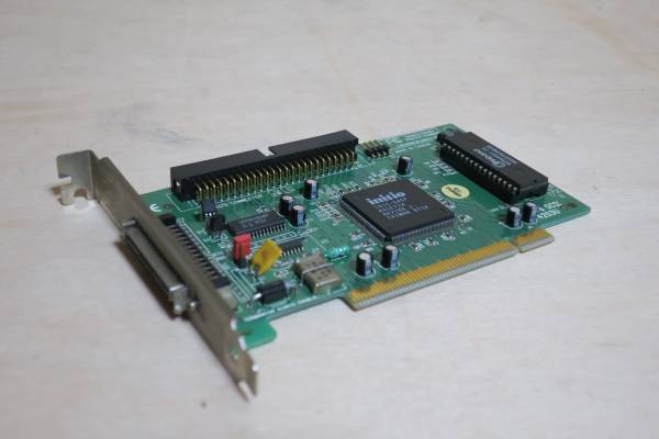 Ultra 4203U SCSI Card Gigabyte GA-686LX Использование
