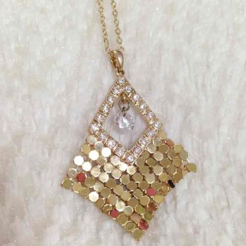  Kiss Kiss * regular price 1480 jpy 1 bead zirconia Gold color necklace 