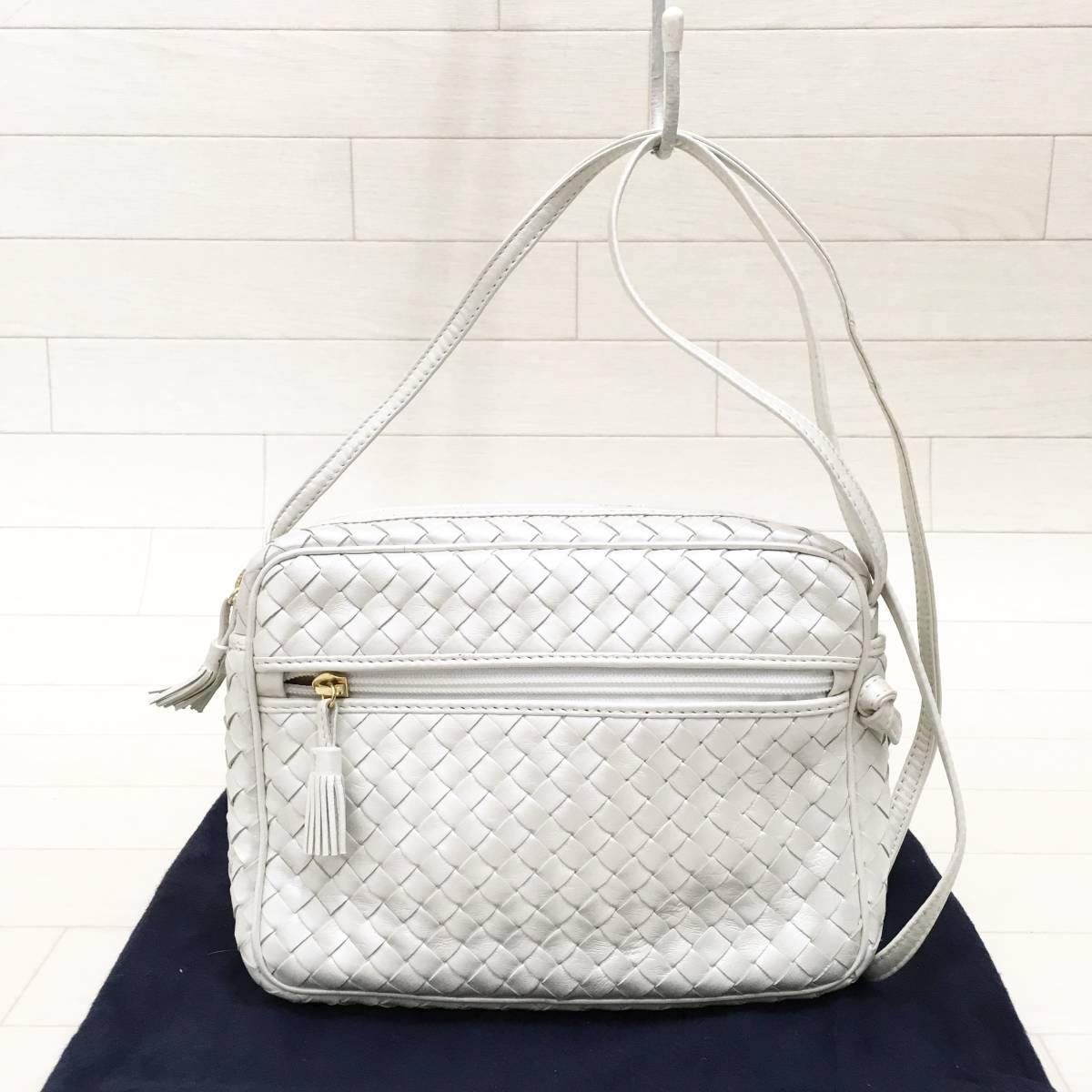 ☆美品・保存袋付☆ボッテガヴェネタ イントレチャート ショルダー
