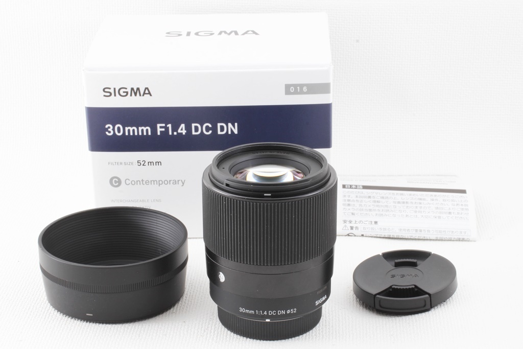 極上品◆SIGMA シグマ 30mm F1.4 DC DN Contemporary Micro Four Thirds マイクロフォーサーズ◆大口径レンズ/a-9604_元箱など付属品揃った極上品です！