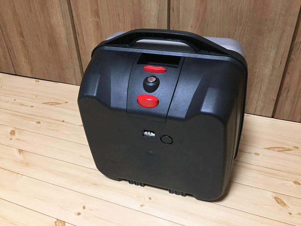 美品 ジビ リアトップケース リアボックス GIVI BOLD B32ND 未塗装