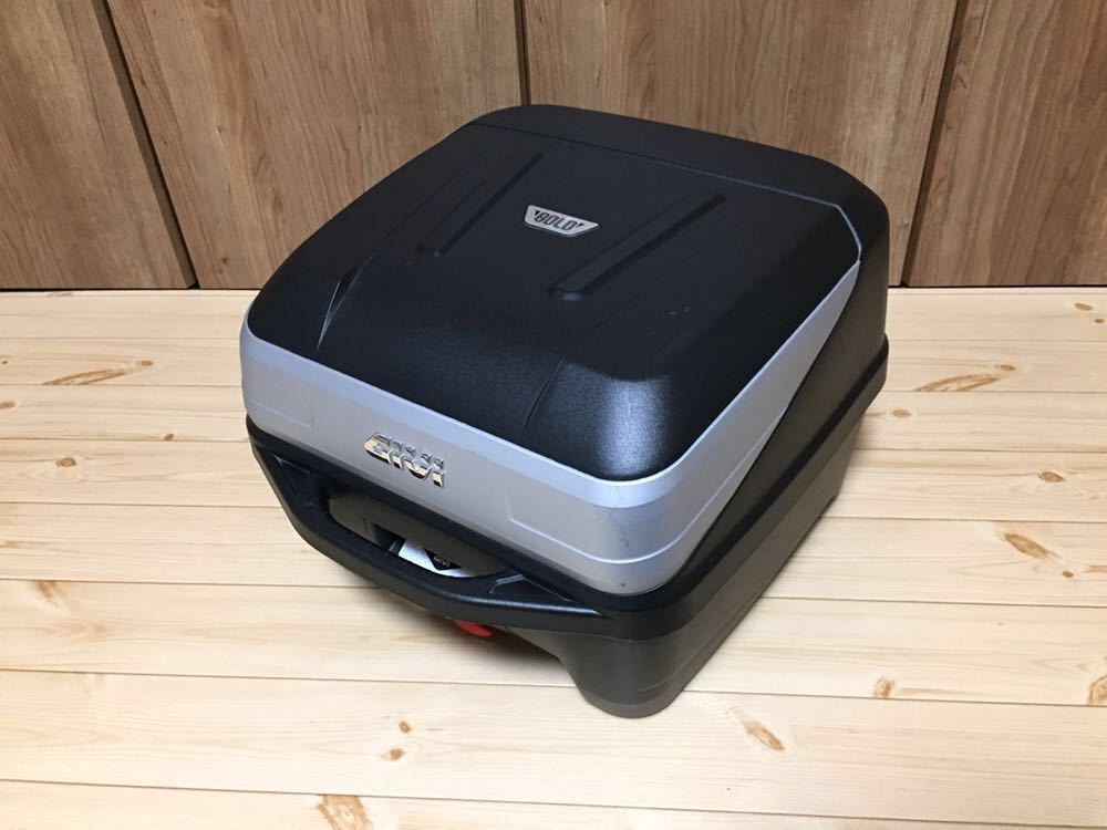 美品 ジビ リアトップケース リアボックス GIVI BOLD B32ND 未塗装