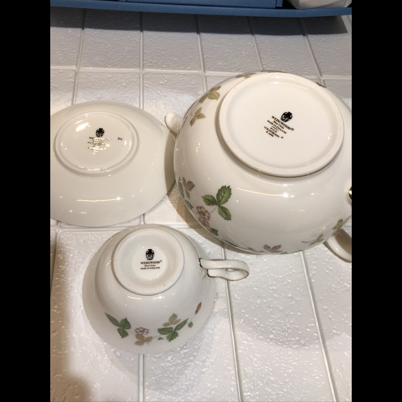 Wedgwood ウェッジウッド ワイルドストロベリー ティーカップ