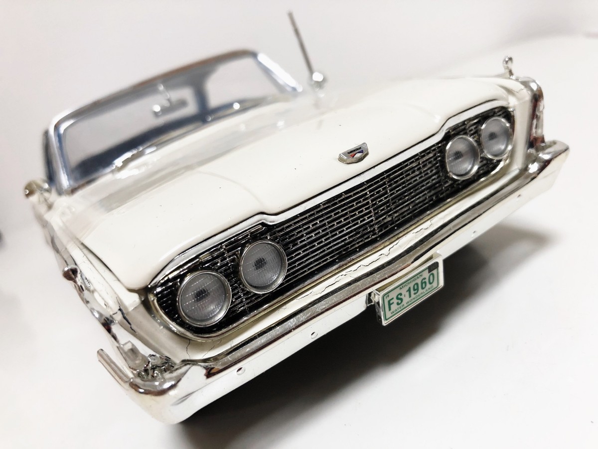 Ertlアーテル/'60 Fordフォード StarLinerスターライナー 1/18 絶版 アメ車