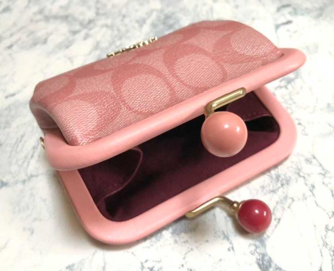 ゴールド COACH ピンク コインケース がま口財布の通販 by はなこ's