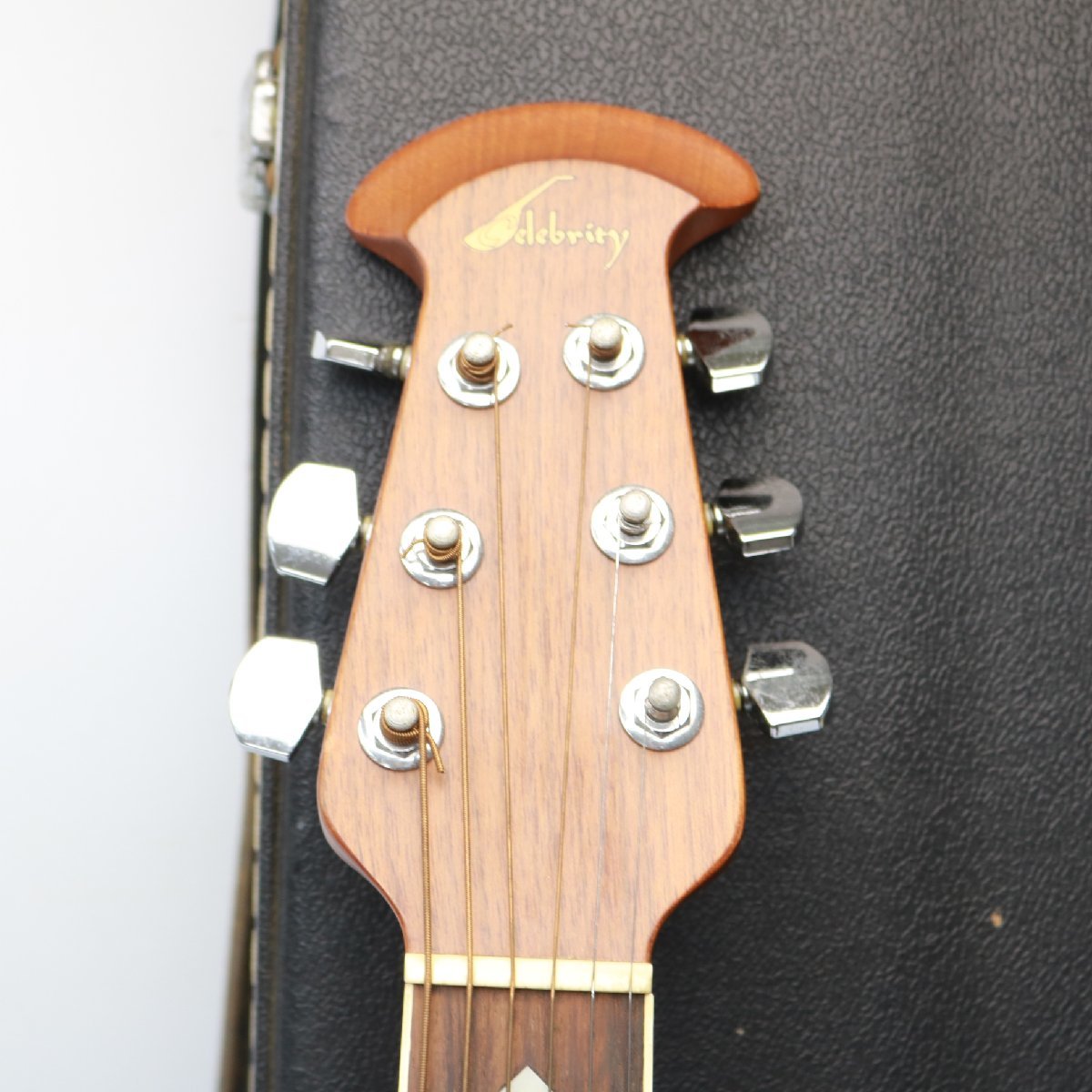 Ovation Celebrity CC68 オベーション エレアコ ケース付き 163) Celebrity by Ovation CC68 セレブリティ オベーション