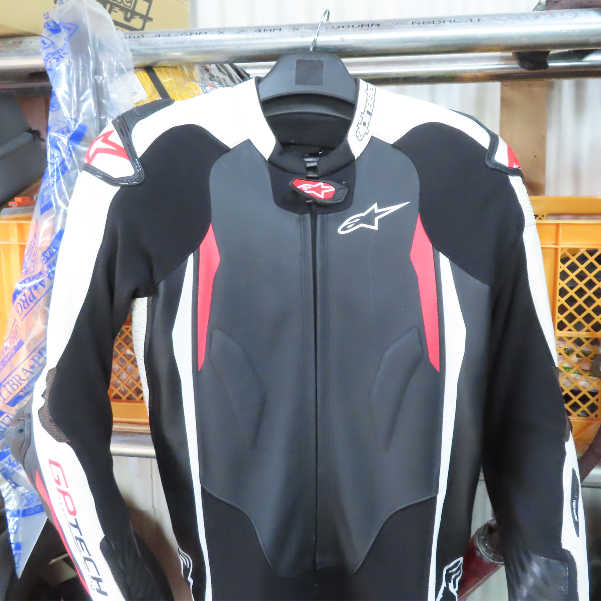 高品質 Alpinestars アルパインスターズ GPレースV2レーシングスーツ