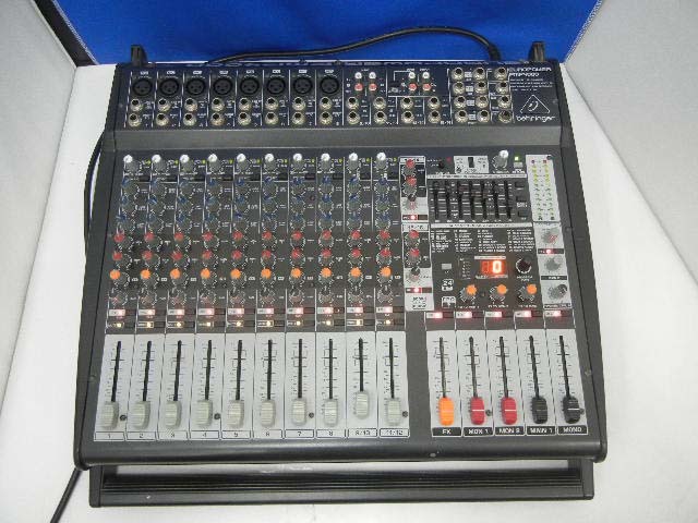 10517 BEHRINGER ベリンガー EUROPOWER PMP4000 パワードミキサー
