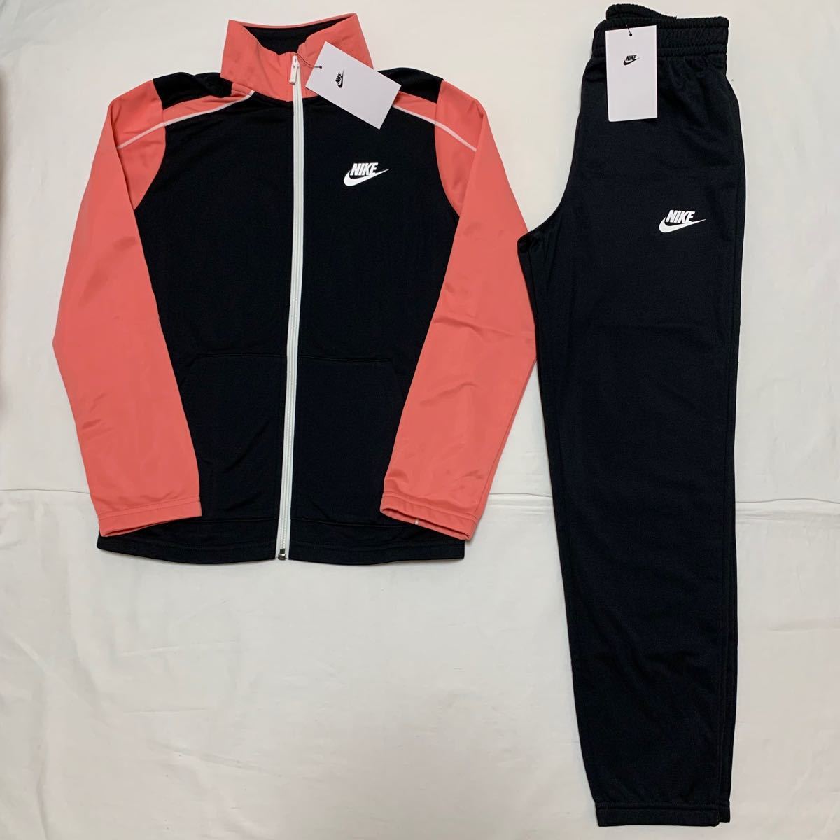 PayPayフリマ|新品 NIKE ナイキ 140 ジャージ 上下 セット アップ トラック スーツ PayPayフリマ|新品 NIKE ナイキ 140 ジャージ 上下 セット アップ トラック スーツ