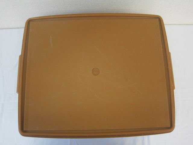 # retro tupperware Old tapper wear storage clothes case tea color Brown largish size height approximately 23cm width approximately 35cm depth approximately 45cm used *