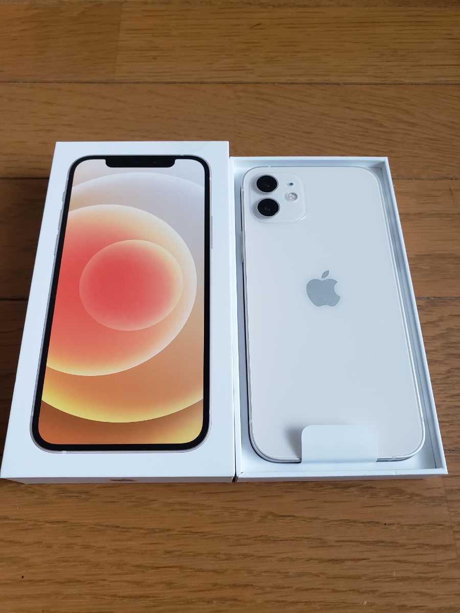 ☆新品未使用 Apple iPhone12 64GB ホワイト SIMロック解除済 SIM