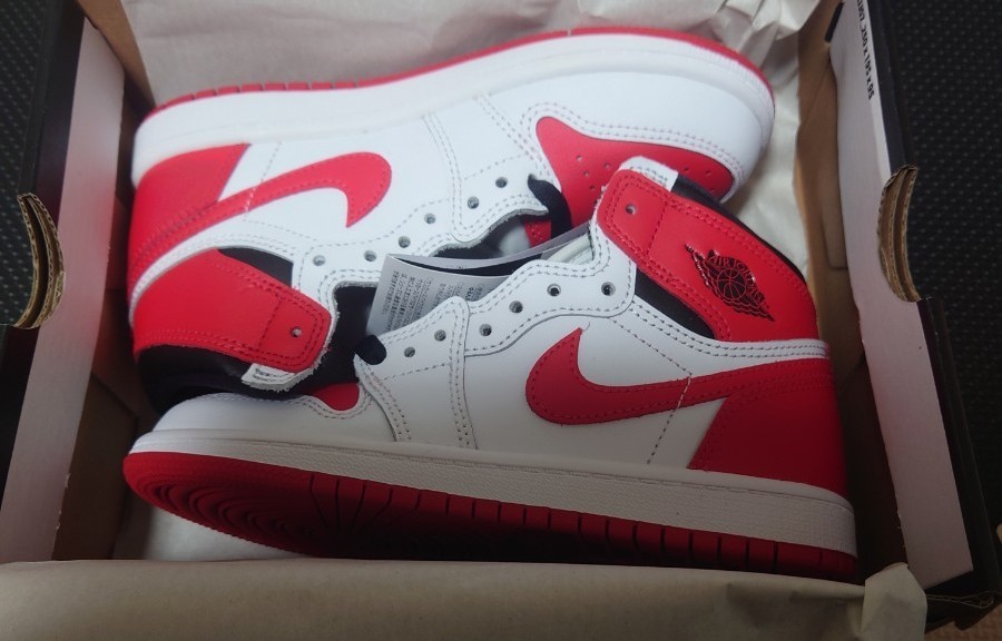新品、未使用】送料無料!! Nike PS Air Jordan 1 High OG