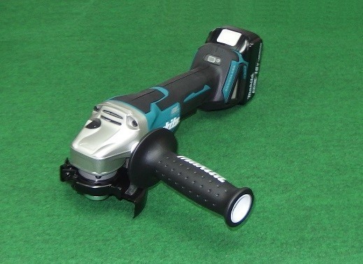 マキタ GA408DRGX 18V-100mmブレーキ付充電式ディスクグラインダ