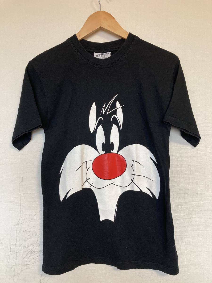 90s オールド OLD ワーナーブラザーズ シルベスターTシャツ オーストラリア製S ビッグプリント キャラクター ルーニー・テューンズ(イラスト、キャラクター)|売買されたオークション情報、ヤフオク! の商品情報をアーカイブ公開 90s ワーナーブラザース ルーニー・テューンズ Tシャツ レトロ