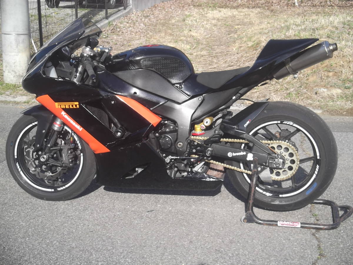 KAWASAKI カワサキ 2007 ZX-6Rレーサー レース車両 KAWASAKI カワサキ 2007 ZX-6Rレーサー レース車両