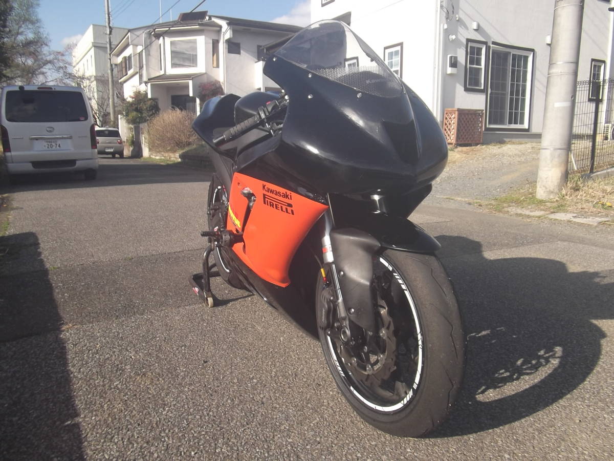 KAWASAKI カワサキ 2007 ZX-6Rレーサー レース車両 KAWASAKI カワサキ 2007 ZX-6Rレーサー レース車両