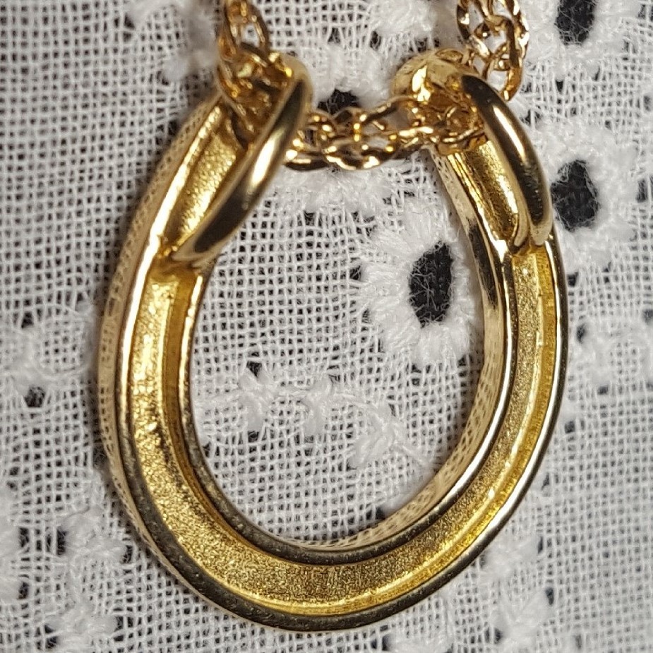 [ new goods ]k18/18 gold / horseshoe pendant / middle empty screw necklace 45cm