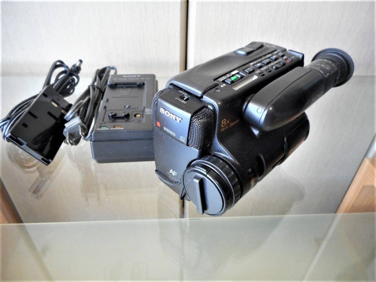 ♪☆【ジャンク品】☆ソニー CCD-TR75 8mmビデオカメラレコーダー(8mmビデオデッキ) ハンディカム Video8　N3007_画像2