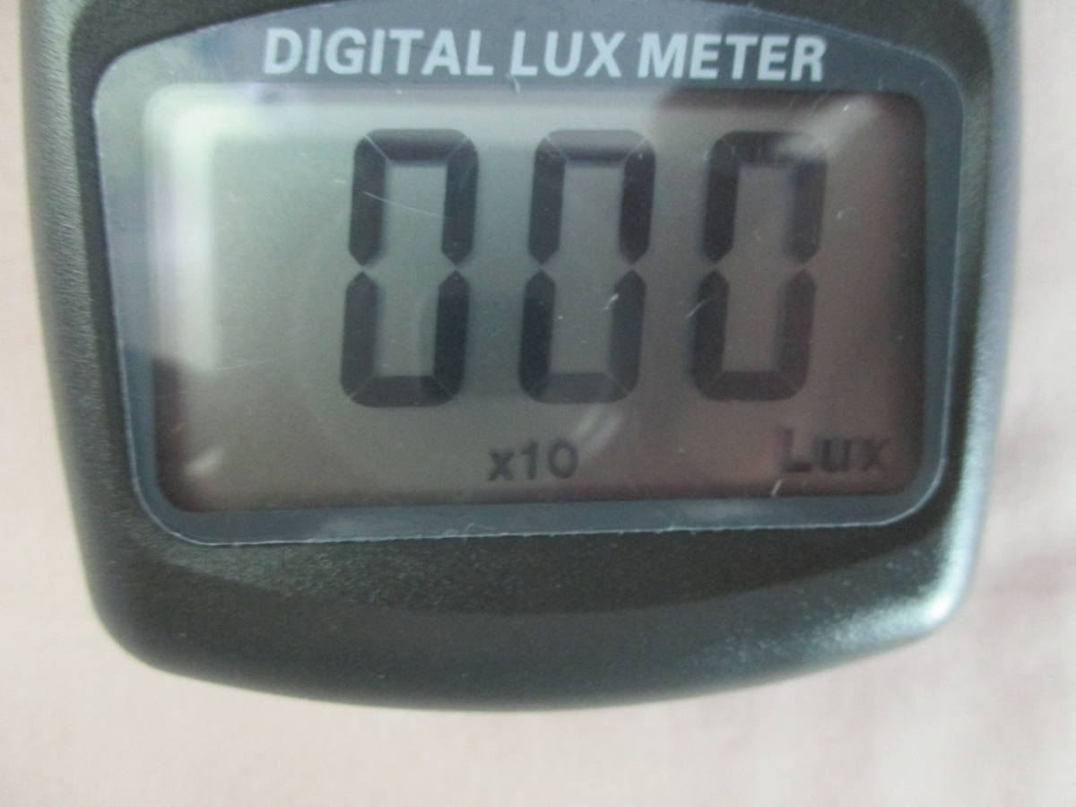 鶯】　デジタル照度計　ルクスメーター　LX-1010B ハンディサイズ　最大測定50000LUX 　中古美品_画像5