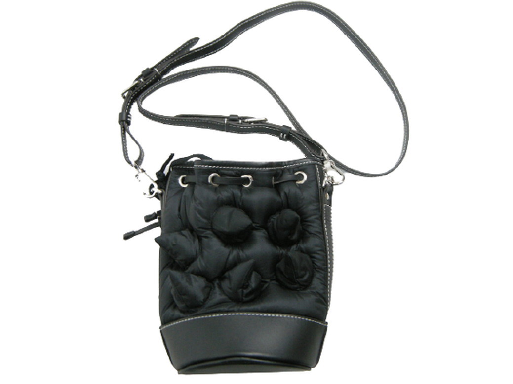 2022新入荷 モンクレール/新品本物GENIUS JW ANDERSONダウンショルダーバッグ/ポーチ/CRITTER BAG/レディース/MONCLER/ブラック/サコッシュ/ジーニアス その他