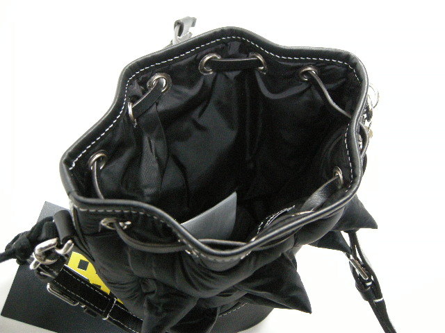 モンクレール/新品本物GENIUS JW ANDERSONダウンショルダーバッグ/ポーチ/CRITTER BAG/レディース/MONCLER/ブラック/サコッシュ/ジーニアス_画像5
