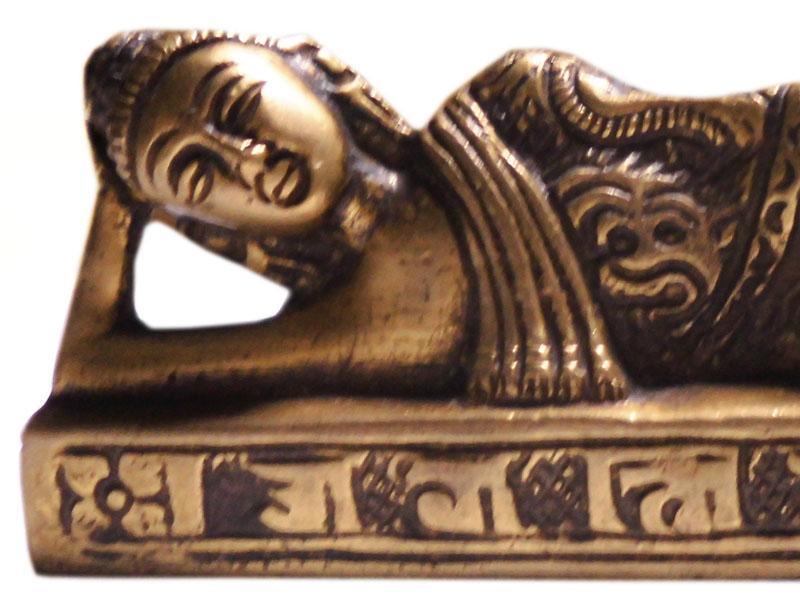■☆アジアン雑貨　ネパール仏像　真鍮製　涅槃像（SLP-6）_画像3