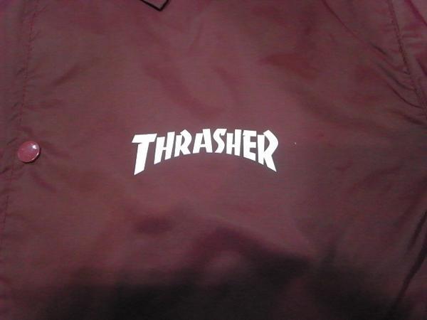 JB即決 JONNY BEE ジョニービー別注 THRASHER スラッシャー MAG LOGO マグロゴ コーチジャケット JKT エンジ バーガンディー M サイズ 新品_画像4