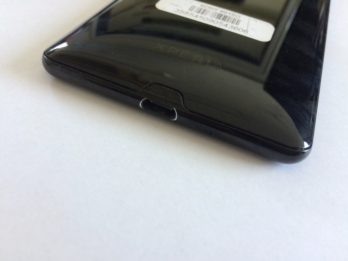【p5倍】SIMフリー 白ロム SONY Xperia XZ3 801SO ブラック スマートフォン 格安SIM使える 液晶割れ良品 制限〇 SIMロック解除済 充電器付_画像4